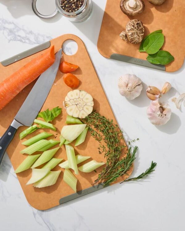 MAKO Non-Slip Wood Fibre Chopping Board  Large